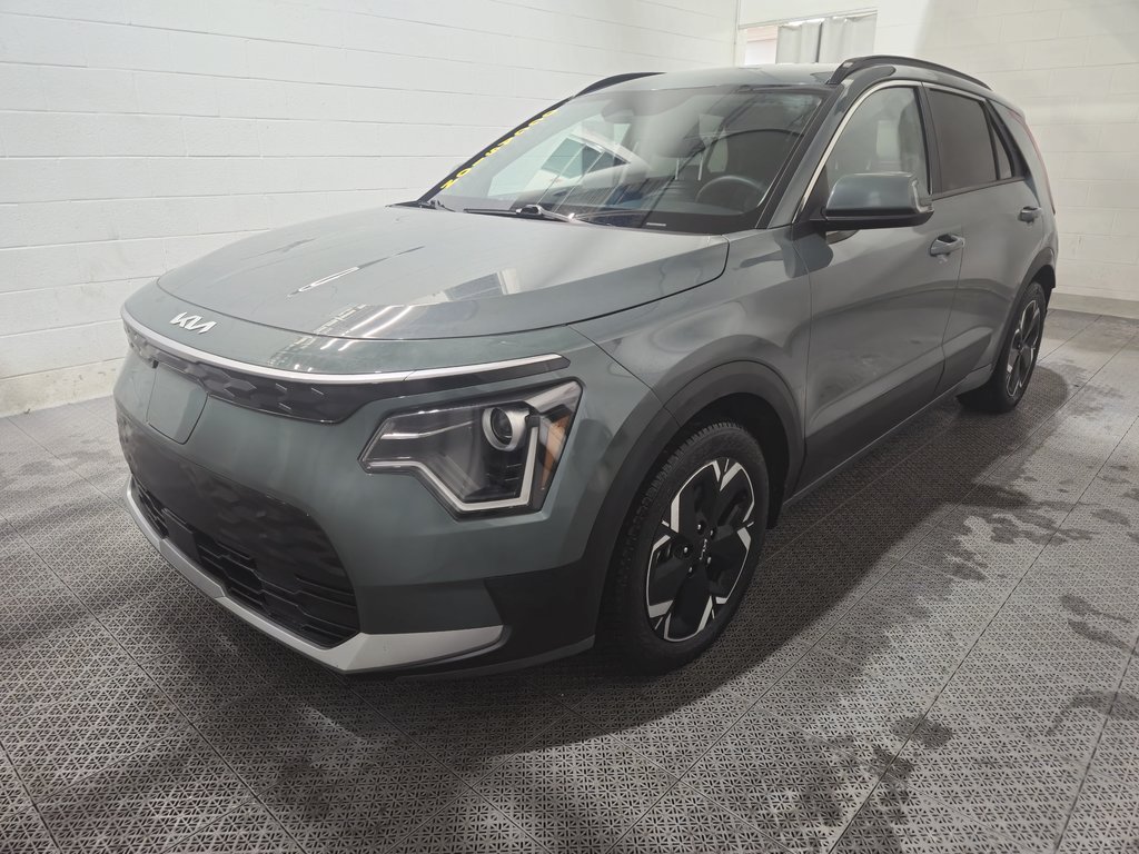 2023 Kia Niro EV Premium + in Terrebonne, Quebec - 4 - w1024h768px