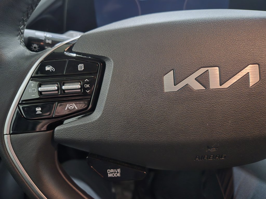 2023 Kia Niro EV Premium + in Terrebonne, Quebec - 19 - w1024h768px