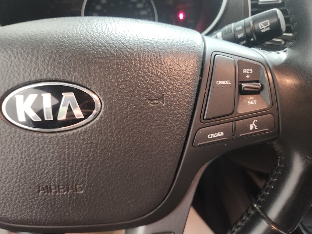 2015 Kia Sorento LX V6 AWD Bluetooth in Terrebonne, Quebec - 12 - w1024h768px