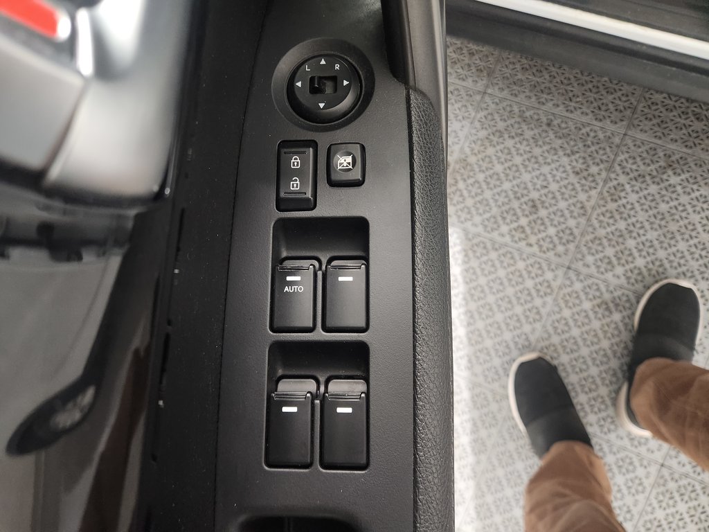 2015 Kia Sorento LX V6 AWD Bluetooth in Terrebonne, Quebec - 10 - w1024h768px