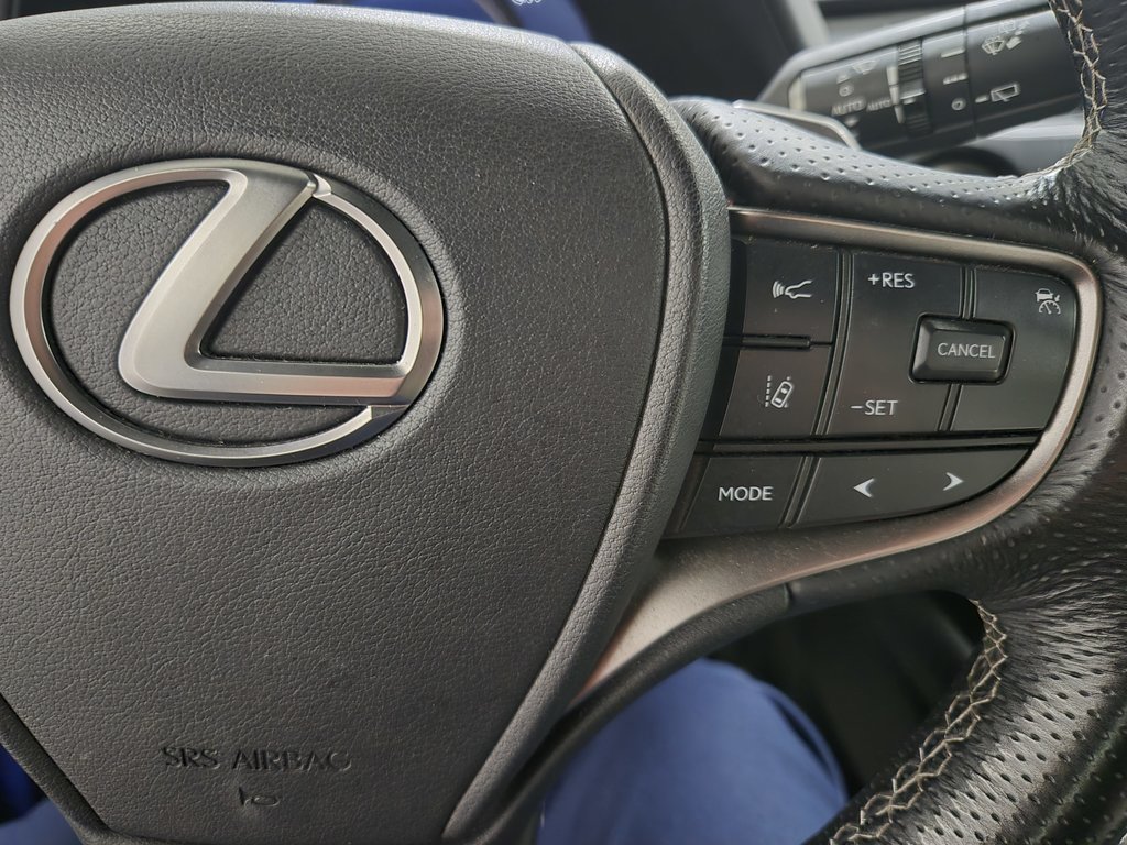 Lexus UX UX 250h F Sport Hybrid AWD Bas Kilométrage 2021 à Terrebonne, Québec - 13 - w1024h768px