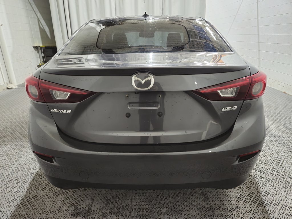 2018 Mazda Mazda3 GT Toit Ouvrant Cuir in Terrebonne, Quebec - 6 - w1024h768px