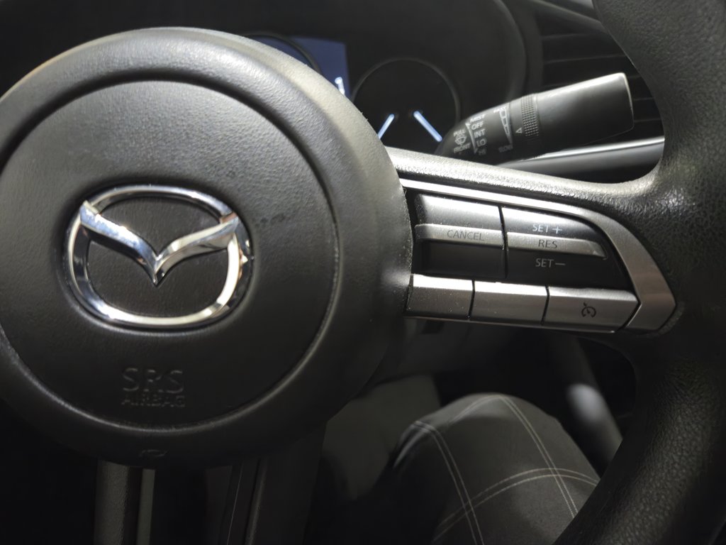 2020 Mazda Mazda3 GX Air Climatisé Bas Kilométrage in Terrebonne, Quebec - 11 - w1024h768px