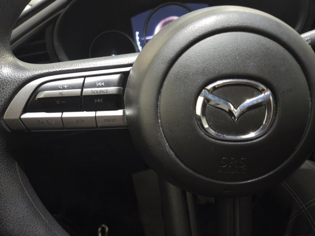 2020 Mazda Mazda3 GX Air Climatisé Bas Kilométrage in Terrebonne, Quebec - 10 - w1024h768px