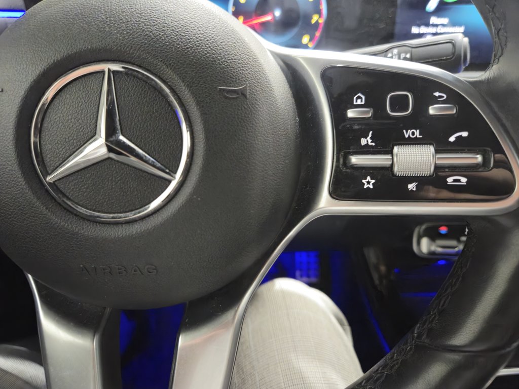 2021 Mercedes-Benz CLA CLA 250 AMG Package Toit Panoramique in Terrebonne, Quebec - 11 - w1024h768px