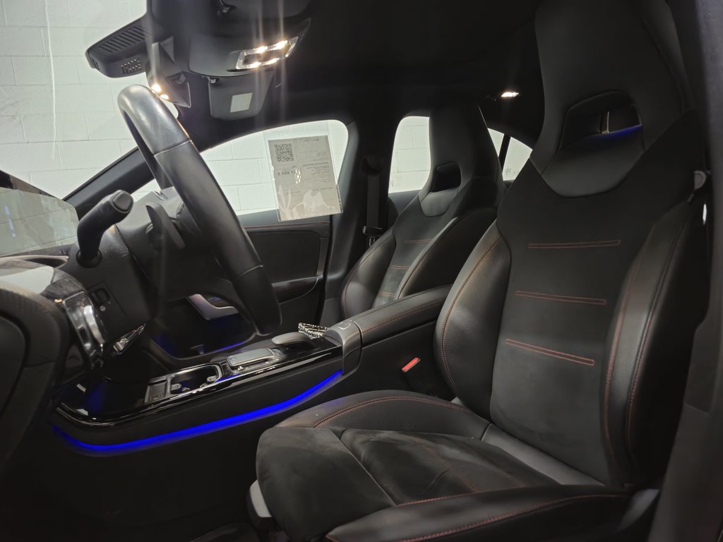 2021 Mercedes-Benz CLA CLA 250 AMG Package Toit Panoramique in Terrebonne, Quebec - 19 - w1024h768px