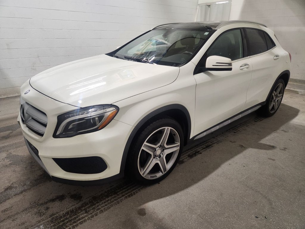 2017 Mercedes-Benz GLA GLA 250 4Matic AMG Package Toit Panoramique in Terrebonne, Quebec - 3 - w1024h768px