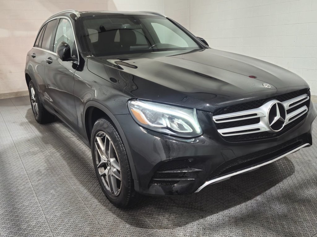 2018 Mercedes-Benz GLC GLC 300 AMG Package 4Matic Toit Ouvrant Cuir in Terrebonne, Quebec - 1 - w1024h768px