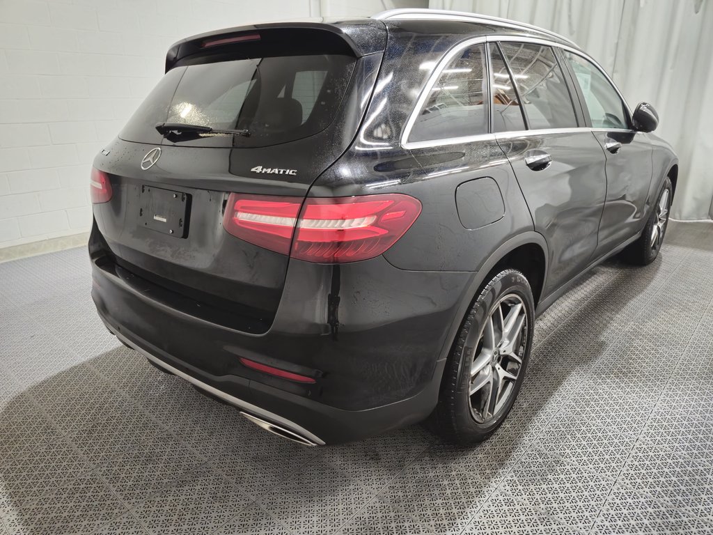 2018 Mercedes-Benz GLC GLC 300 AMG Package 4Matic Toit Ouvrant Cuir in Terrebonne, Quebec - 9 - w1024h768px