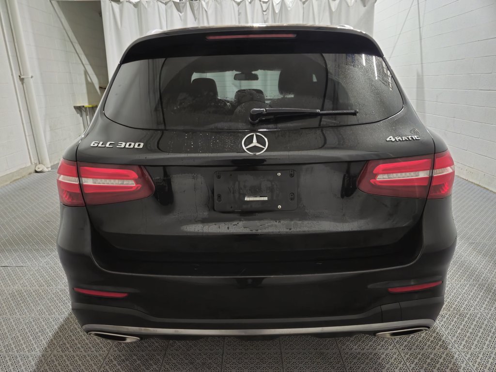 2018 Mercedes-Benz GLC GLC 300 AMG Package 4Matic Toit Ouvrant Cuir in Terrebonne, Quebec - 6 - w1024h768px