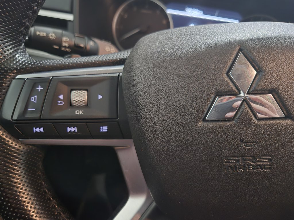 Mitsubishi Outlander SE AWD 7 Passagers Toit Panoramique 2022 à Terrebonne, Québec - 13 - w1024h768px