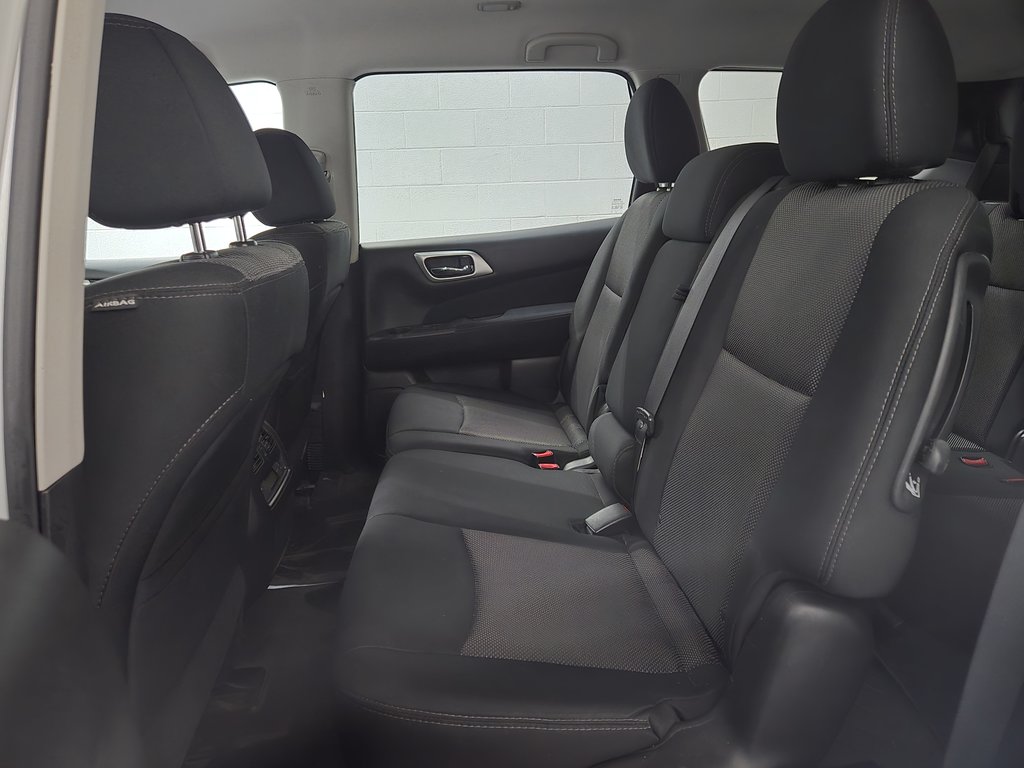 2017 Nissan Pathfinder SV AWD Sièges Chauffants Caméra Recul in Terrebonne, Quebec - 23 - w1024h768px