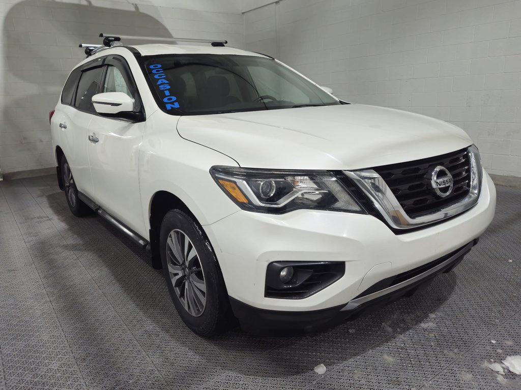 Nissan Pathfinder SV AWD Navigation Sièges Chauffants 2018 à Terrebonne, Québec - 1 - w1024h768px