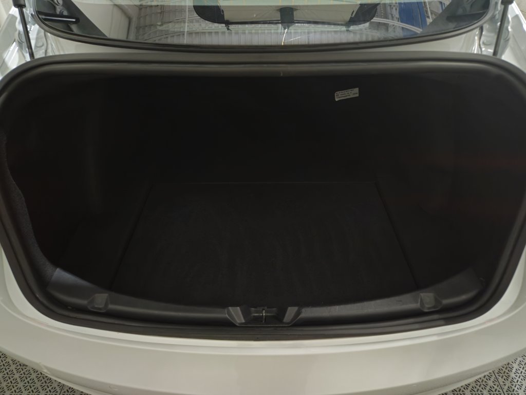 2020 Tesla MODEL 3 Standard Range Plus Toit Panoramique Navigation in Terrebonne, Quebec - 7 - w1024h768px