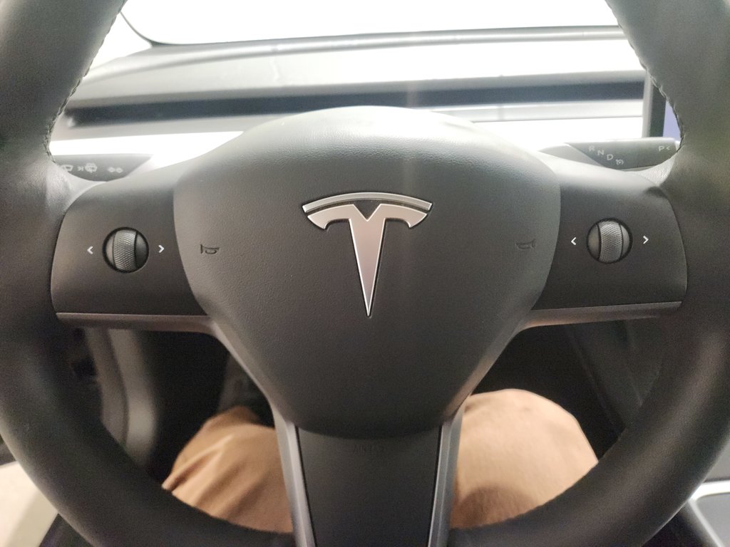 2022 Tesla MODEL 3 Standard Range Plus Navigation Bas Kilométrage in Terrebonne, Quebec - 12 - w1024h768px