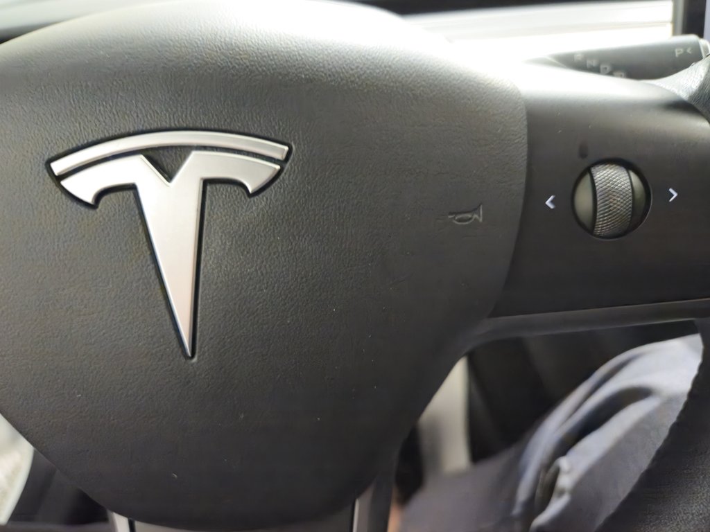 Tesla MODEL 3 Standard Range Navigation Sièges Chauffants 2022 à Terrebonne, Québec - 13 - w1024h768px