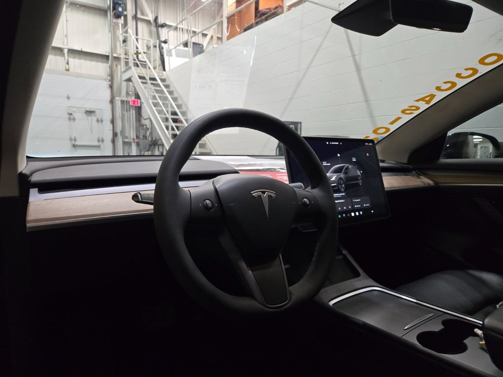 2023 Tesla MODEL 3 Standard Range Navigation Cuir in Terrebonne, Quebec - 15 - w1024h768px