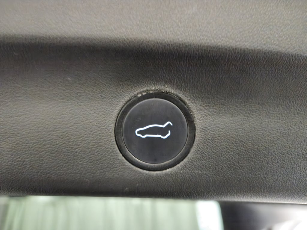 2022 Tesla Model Y Long Range AWD caméra 360 in Terrebonne, Quebec - 20 - w1024h768px