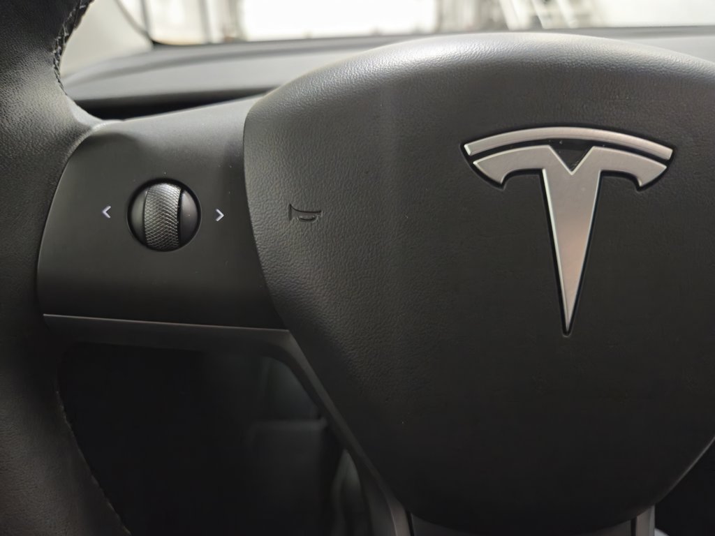 2023 Tesla Model Y Standard Range Navigation in Terrebonne, Quebec - 11 - w1024h768px