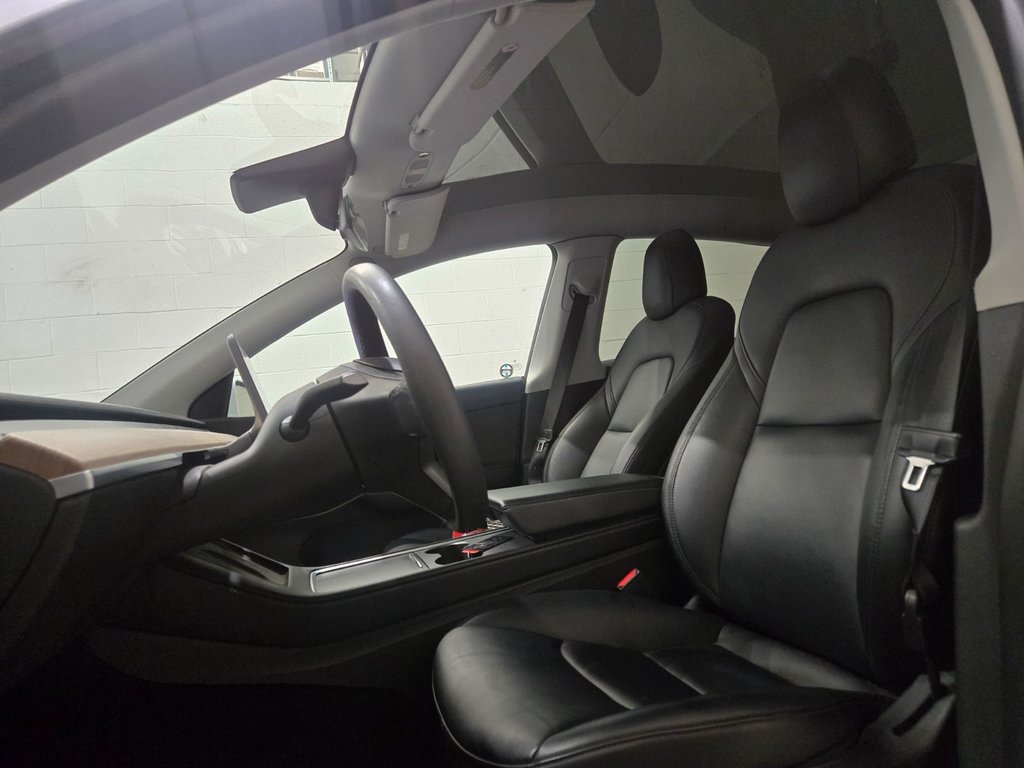 Tesla Model Y Long Range AWD caméra 360 2023 à Terrebonne, Québec - 17 - w1024h768px