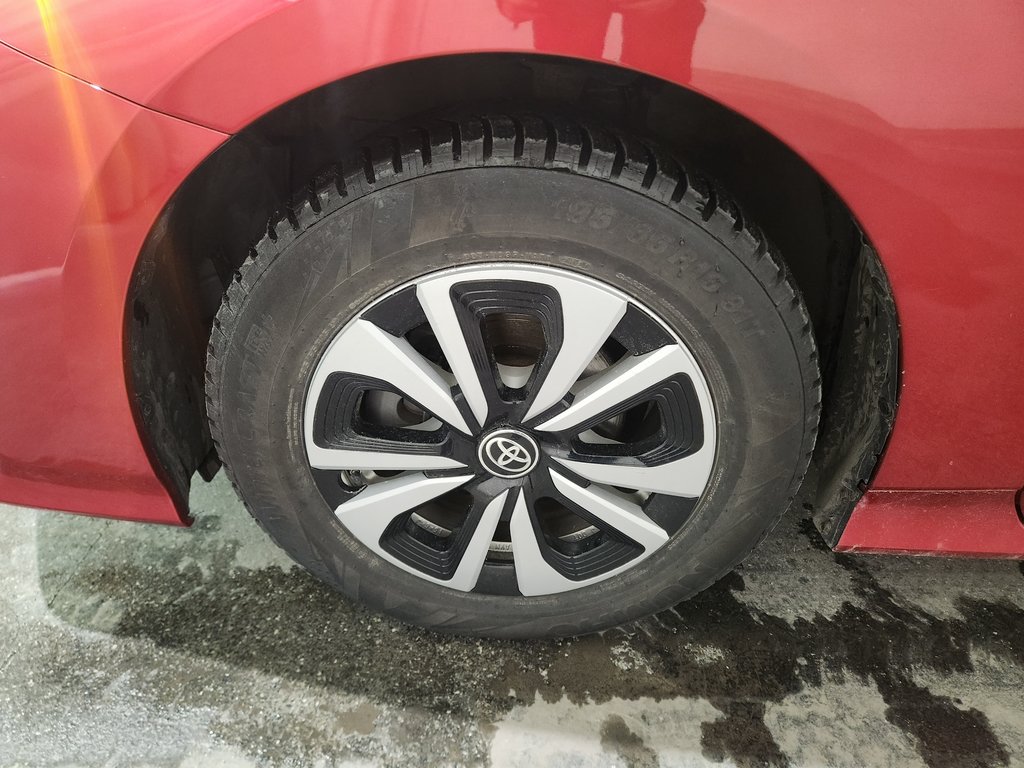 Toyota PRIUS PRIME Navigation Sièges chauffants 2018 à Terrebonne, Québec - 22 - w1024h768px