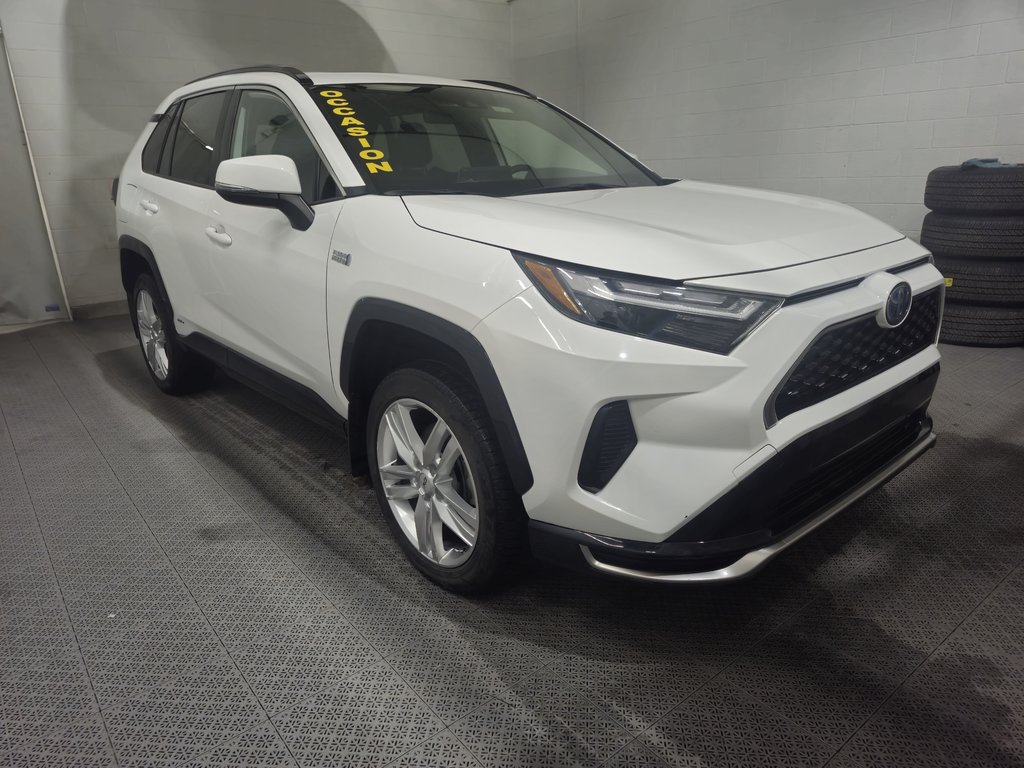 2023 Toyota RAV4 Prime SE AWD Bas Kilométrage in Terrebonne, Quebec - 1 - w1024h768px