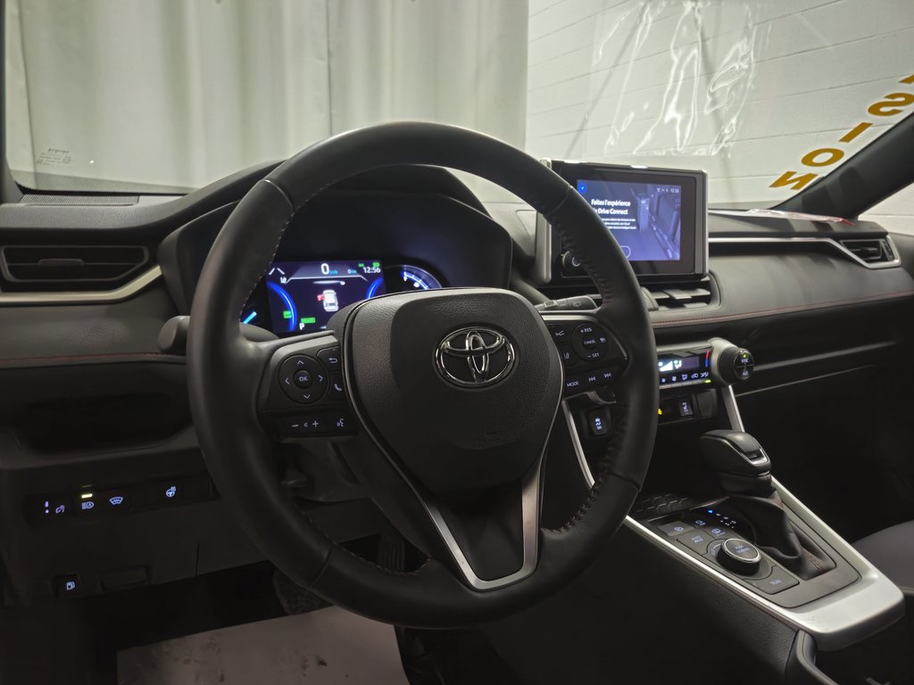 2023 Toyota RAV4 Prime SE AWD Bas Kilométrage in Terrebonne, Quebec - 18 - w1024h768px