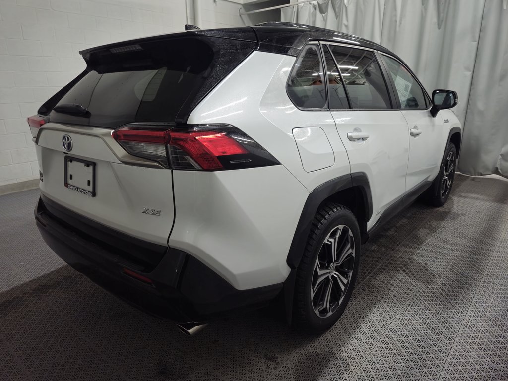 2024 Toyota RAV4 Prime XSE AWD Cuir Toit Ouvrant in Terrebonne, Quebec - 9 - w1024h768px