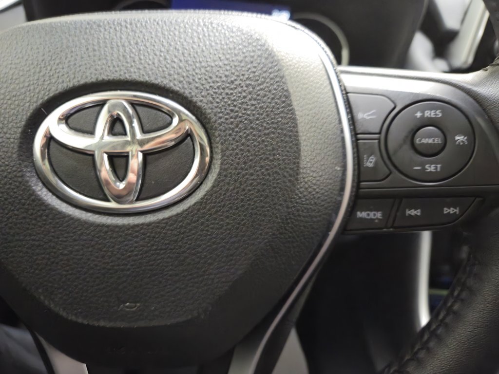 2021 Toyota RAV4 Limited AWD Toit Ouvrant Cuir Navigation in Terrebonne, Quebec - 11 - w1024h768px