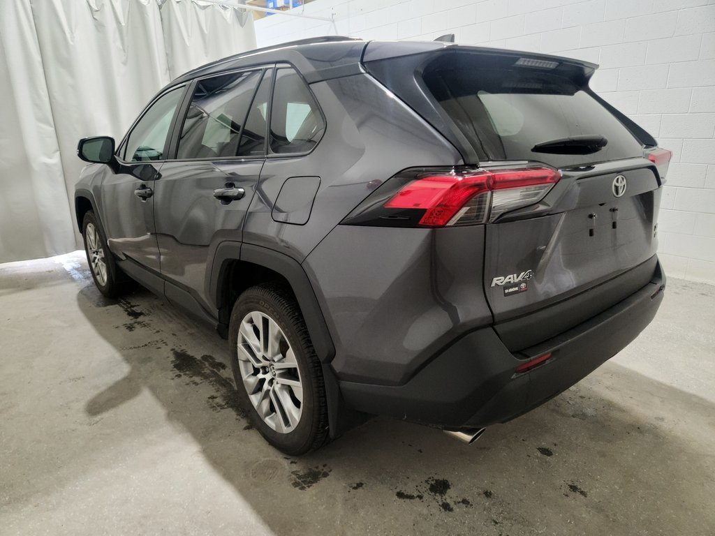 Toyota RAV4 XLE AWD toit ouvrant sièges chauffants 2022 à Terrebonne, Québec - 5 - w1024h768px