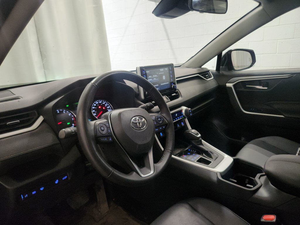 Toyota RAV4 XLE AWD toit ouvrant sièges chauffants 2022 à Terrebonne, Québec - 22 - w1024h768px