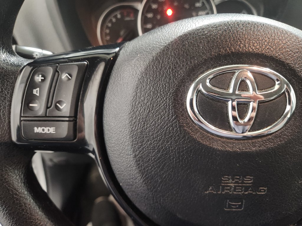 2019 Toyota Yaris Hatchback Caméra Recul Sièges Chauffants in Terrebonne, Quebec - 11 - w1024h768px