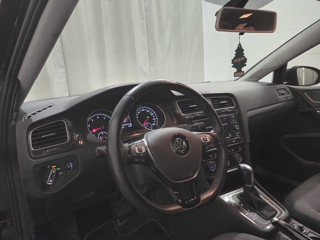 2018 Volkswagen Golf Comfortline Sièges Chauffants Caméra De Recul in Terrebonne, Quebec - 19 - w1024h768px