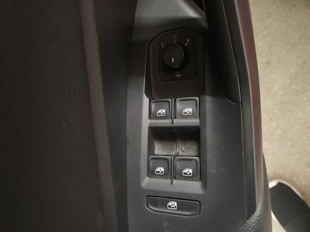 Volkswagen Jetta Comfortline sièges.chauff mags 2019 à Terrebonne, Québec - 9 - w1024h768px