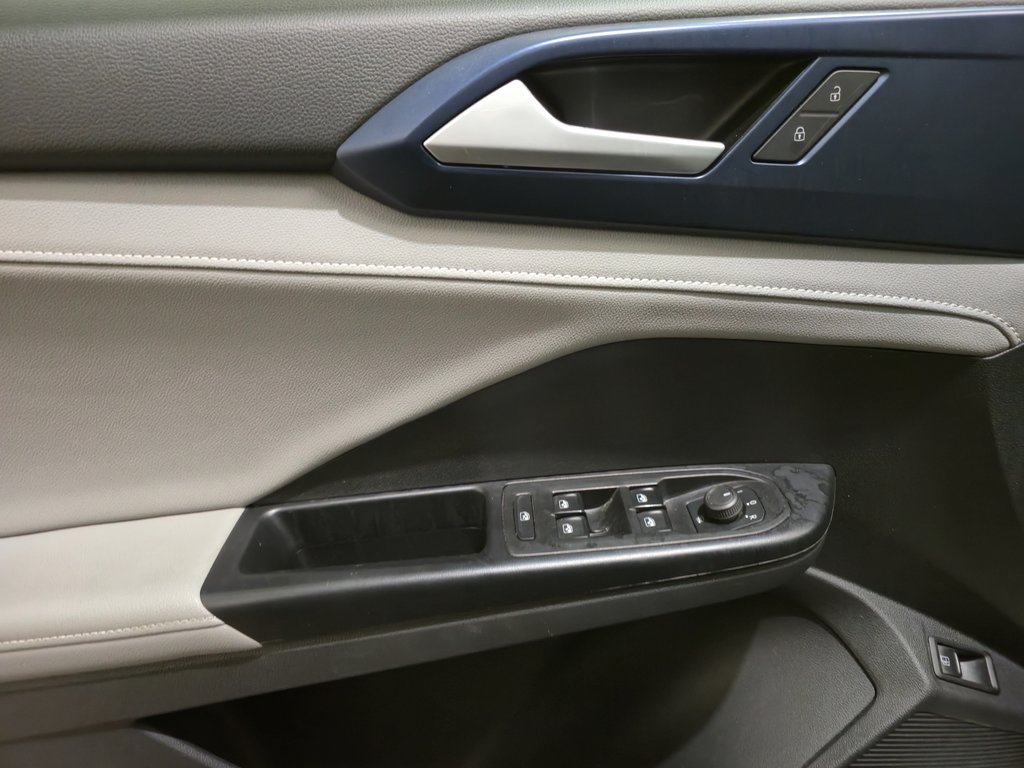 2024 Volkswagen Taos Comfortline Cam.Rec Sieg.Chauff Mag in Terrebonne, Quebec - 8 - w1024h768px