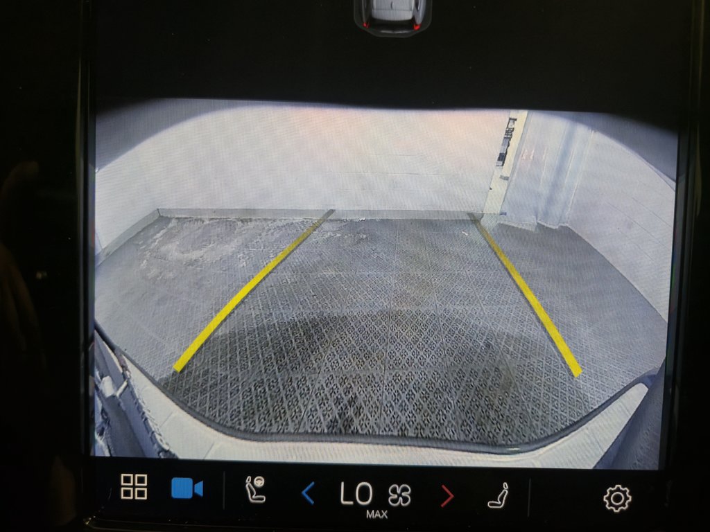2024 Volvo XC60 Recharge Hybride Branchable T8 Core Dark Theme in Terrebonne, Quebec - 14 - w1024h768px
