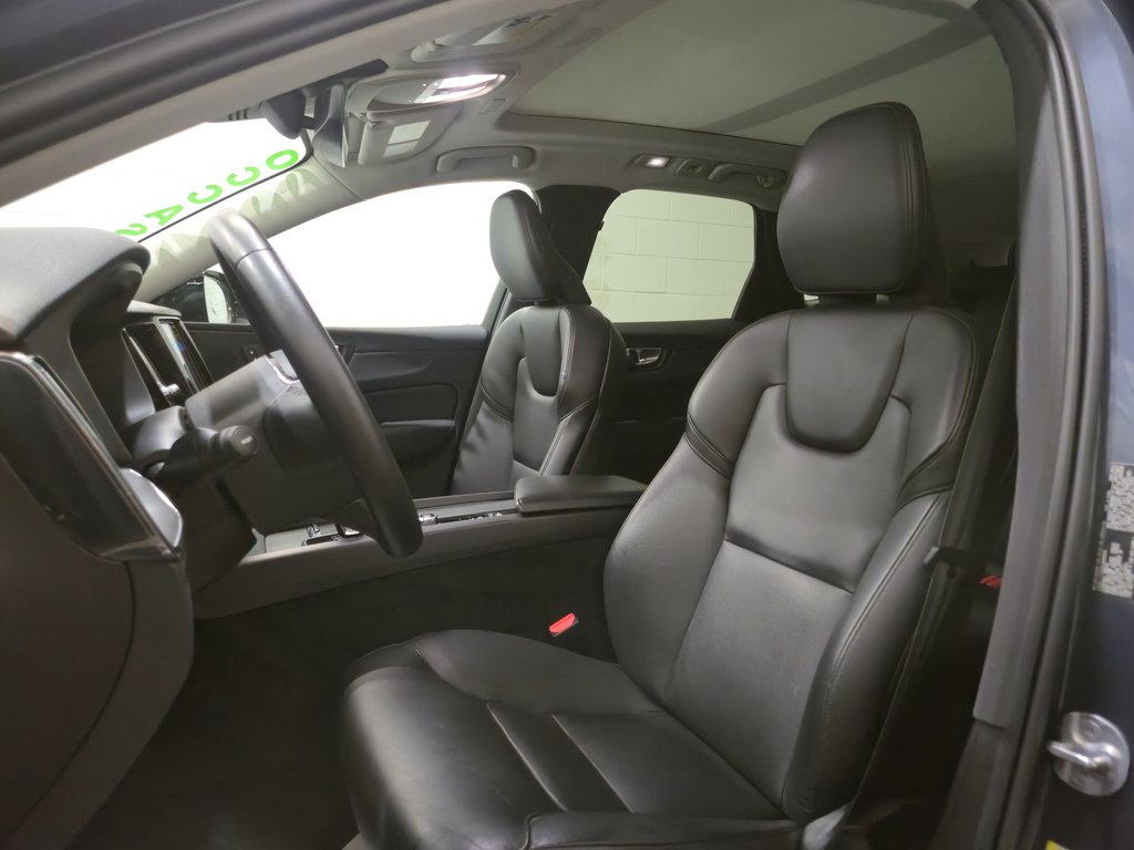 2024 Volvo XC60 Recharge Hybride Branchable T8 Core Dark Theme in Terrebonne, Quebec - 19 - w1024h768px