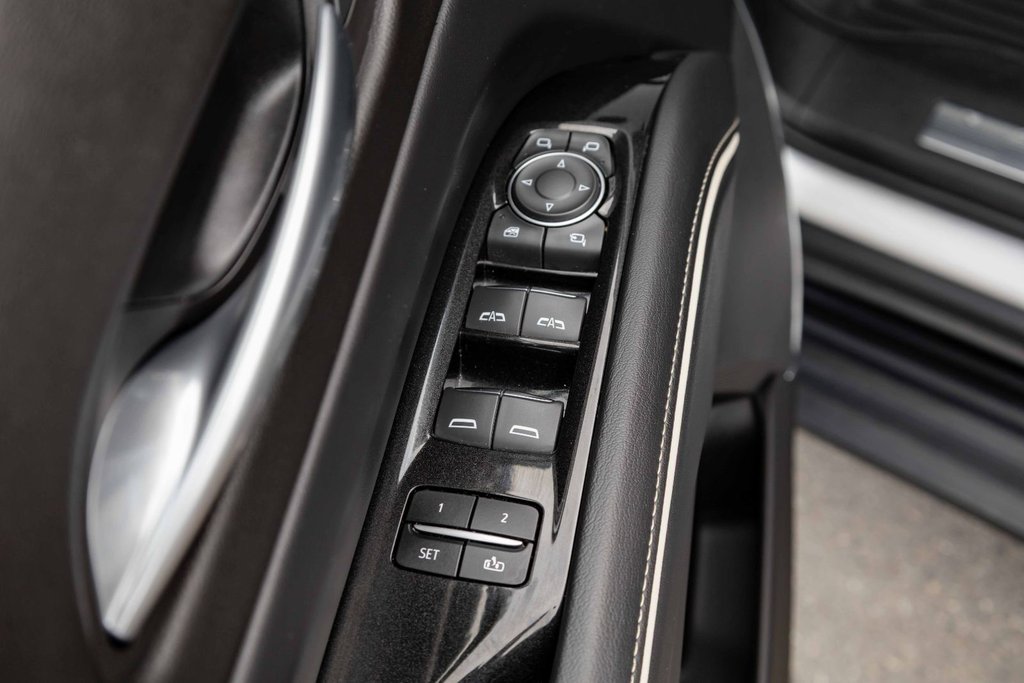 2023 Cadillac Escalade Sport in Kamloops, British Columbia - 12 - w1024h768px