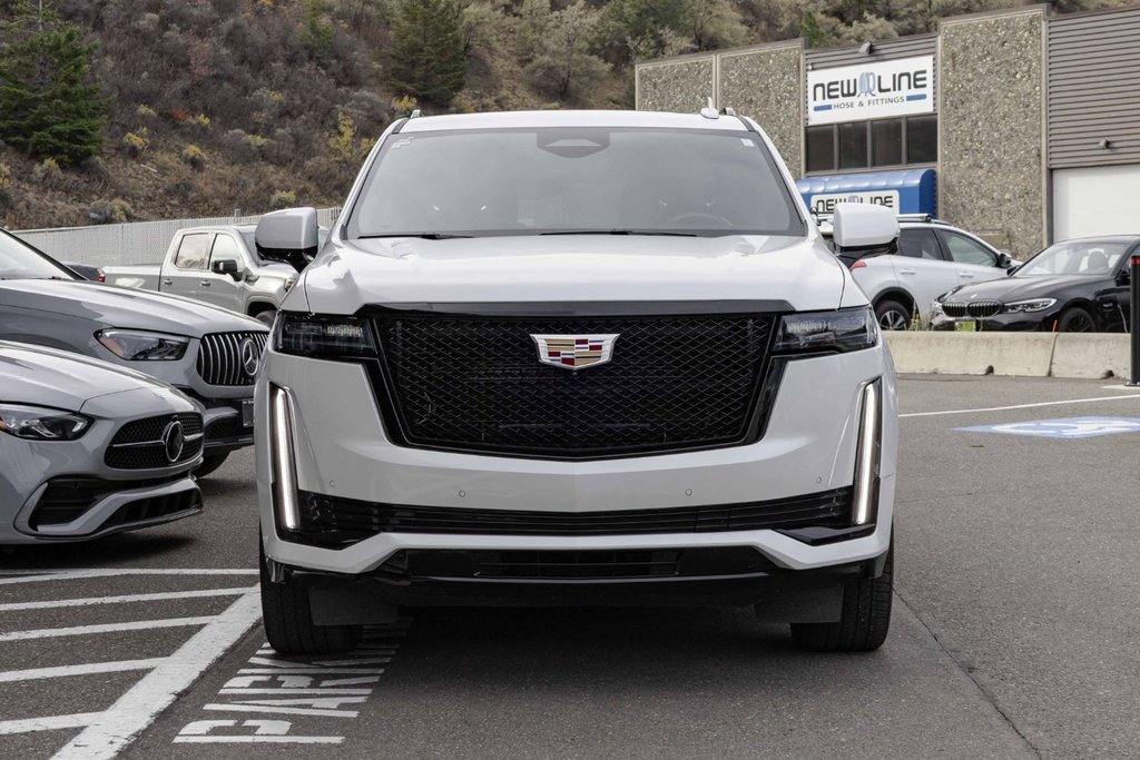 2023 Cadillac Escalade Sport in Kamloops, British Columbia - 2 - w1024h768px