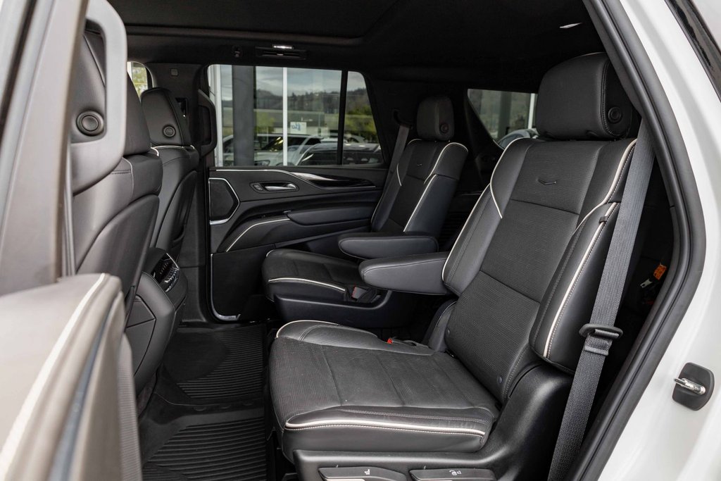2023 Cadillac Escalade Sport in Kamloops, British Columbia - 25 - w1024h768px