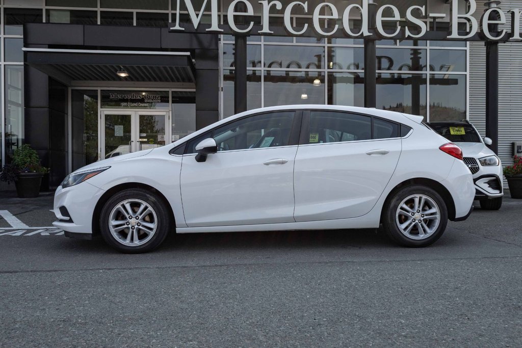 2017 Chevrolet Cruze LT Hatchback in Kamloops, British Columbia - 6 - w1024h768px