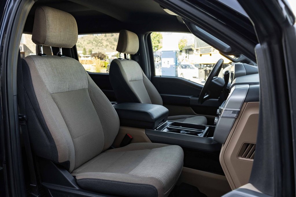 2023 Ford F150 XLT 4x4 in Kamloops, British Columbia - 9 - w1024h768px