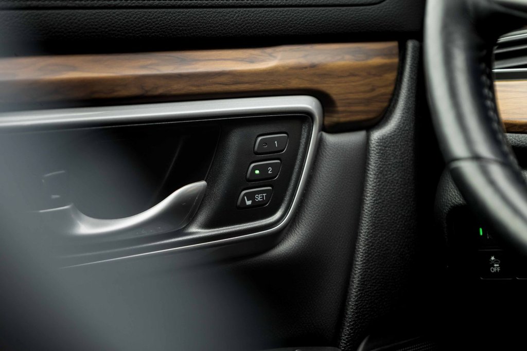 2018 Honda CR-V EX-L AWD in Kamloops, British Columbia - 11 - w1024h768px