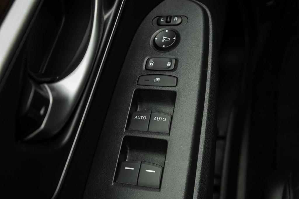 2018 Honda CR-V EX-L AWD in Kamloops, British Columbia - 12 - w1024h768px