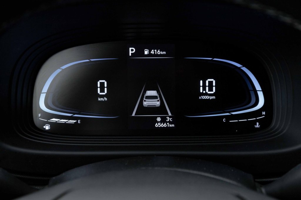 2023 Hyundai Venue FWD Preferred in Kamloops, British Columbia - 12 - w1024h768px