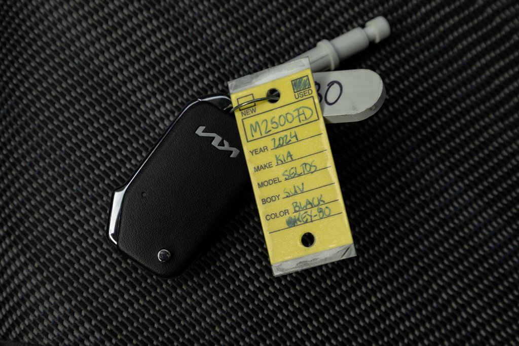 2024 Kia Seltos LX AWD in Kamloops, British Columbia - 19 - w1024h768px