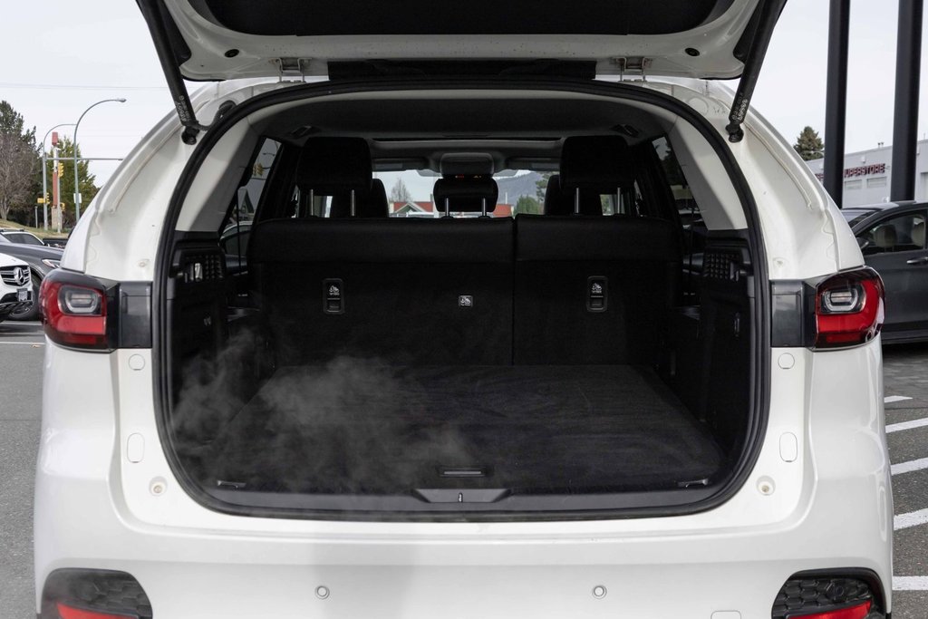 2025 Mazda CX-70 MHEV GS-L AWD in Kamloops, British Columbia - 5 - w1024h768px