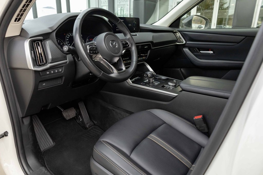2025 Mazda CX-70 MHEV GS-L AWD in Kamloops, British Columbia - 8 - w1024h768px