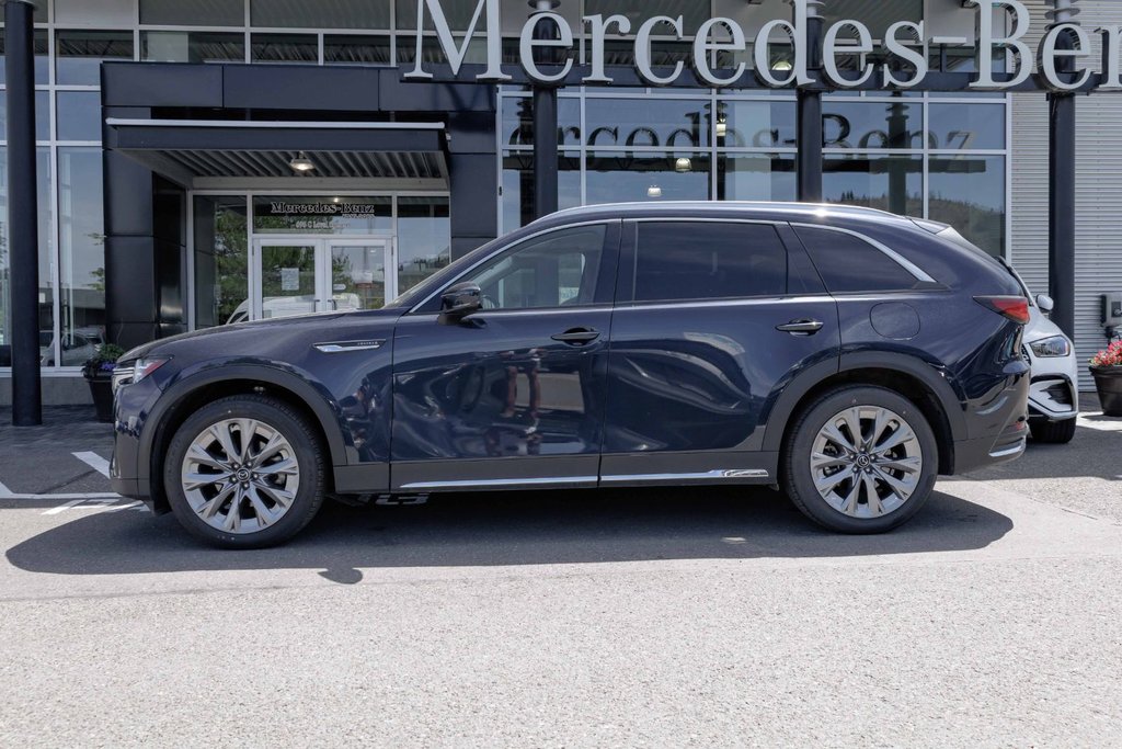 2025 Mazda CX-90 MHEV GT AWD in Kamloops, British Columbia - 6 - w1024h768px