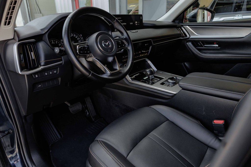 2025 Mazda CX-90 MHEV GT AWD in Kamloops, British Columbia - 10 - w1024h768px
